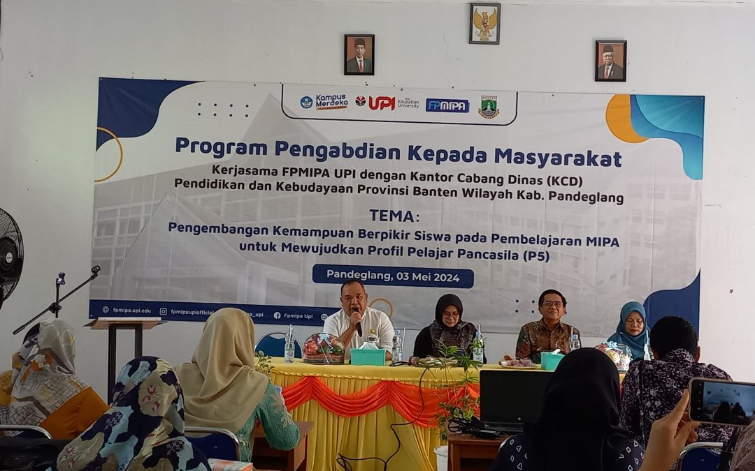 Pengabdian Masyarakat oleh FMIPA UPI bekerja sama dengan KCD Pandeglang